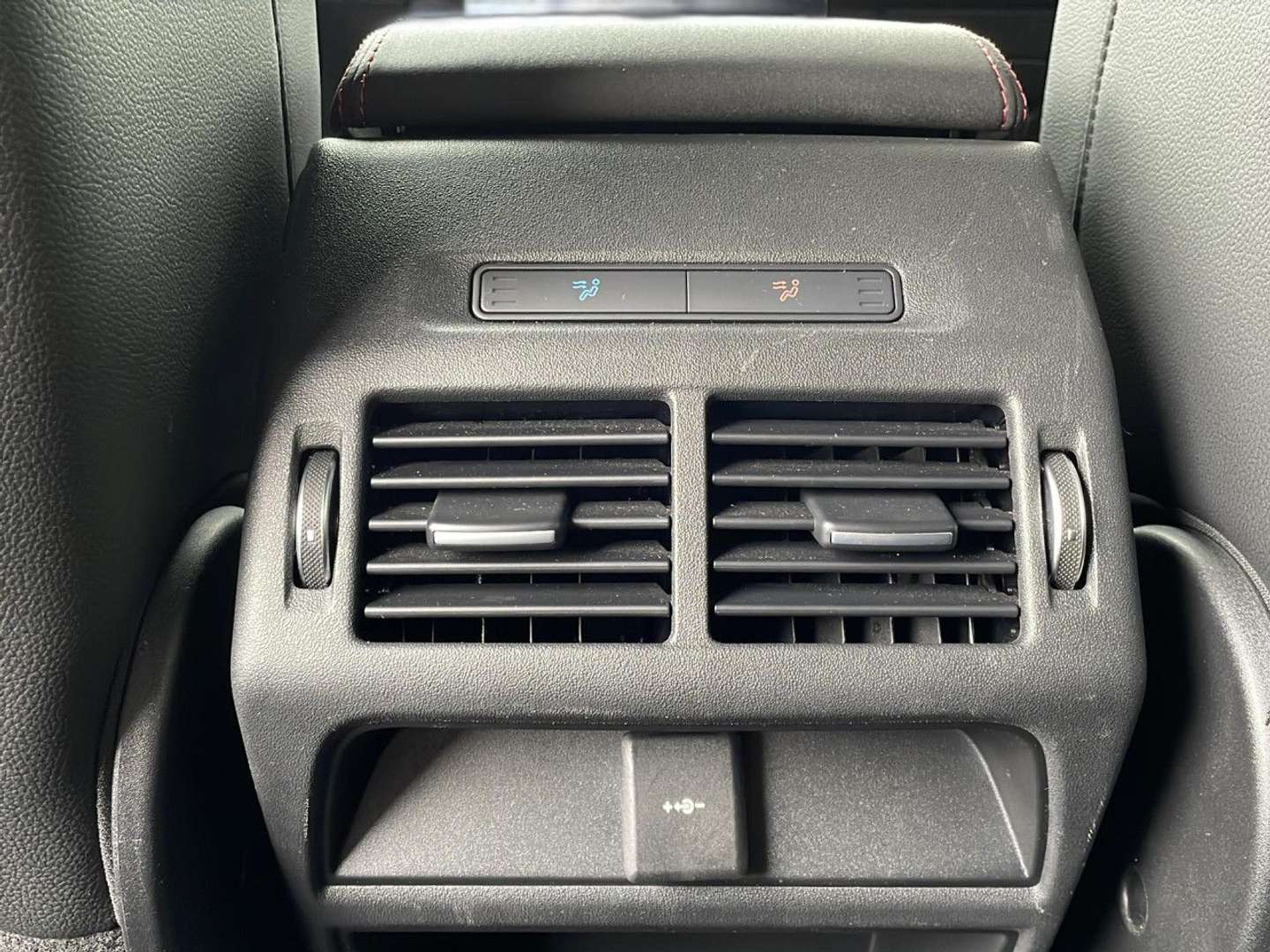 Land Rover Discovery Sport D200 R-Dynamic SE - 2023 - Joinsteer - #23