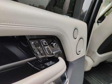 Land Rover Range Rover P400e Autobiography — photo 25
