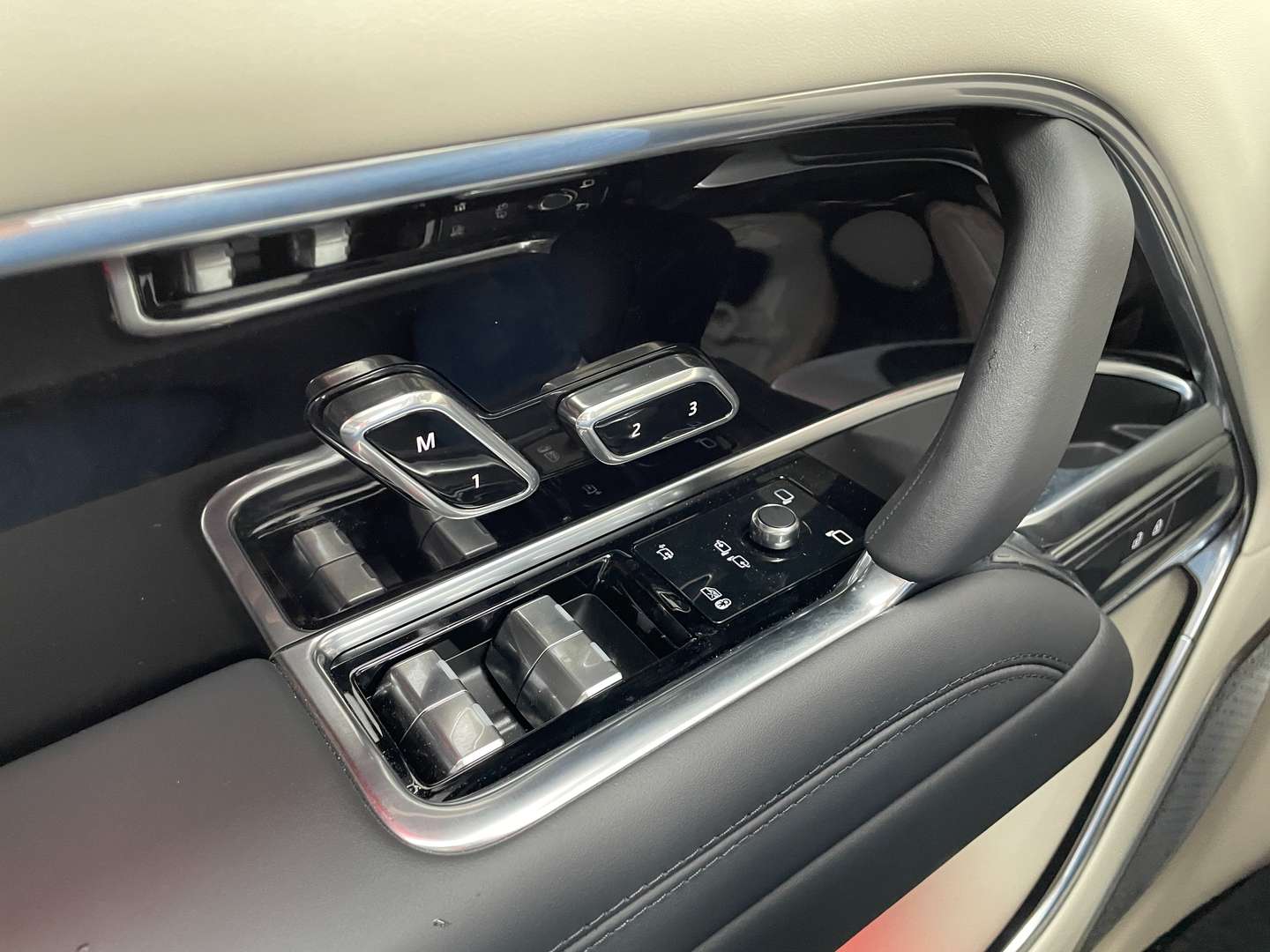 Land Rover Range Rover P460e Autobiography - 2024 - Joinsteer - #21