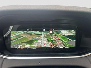 Land Rover Range Rover Evoque SE P300e — photo 12