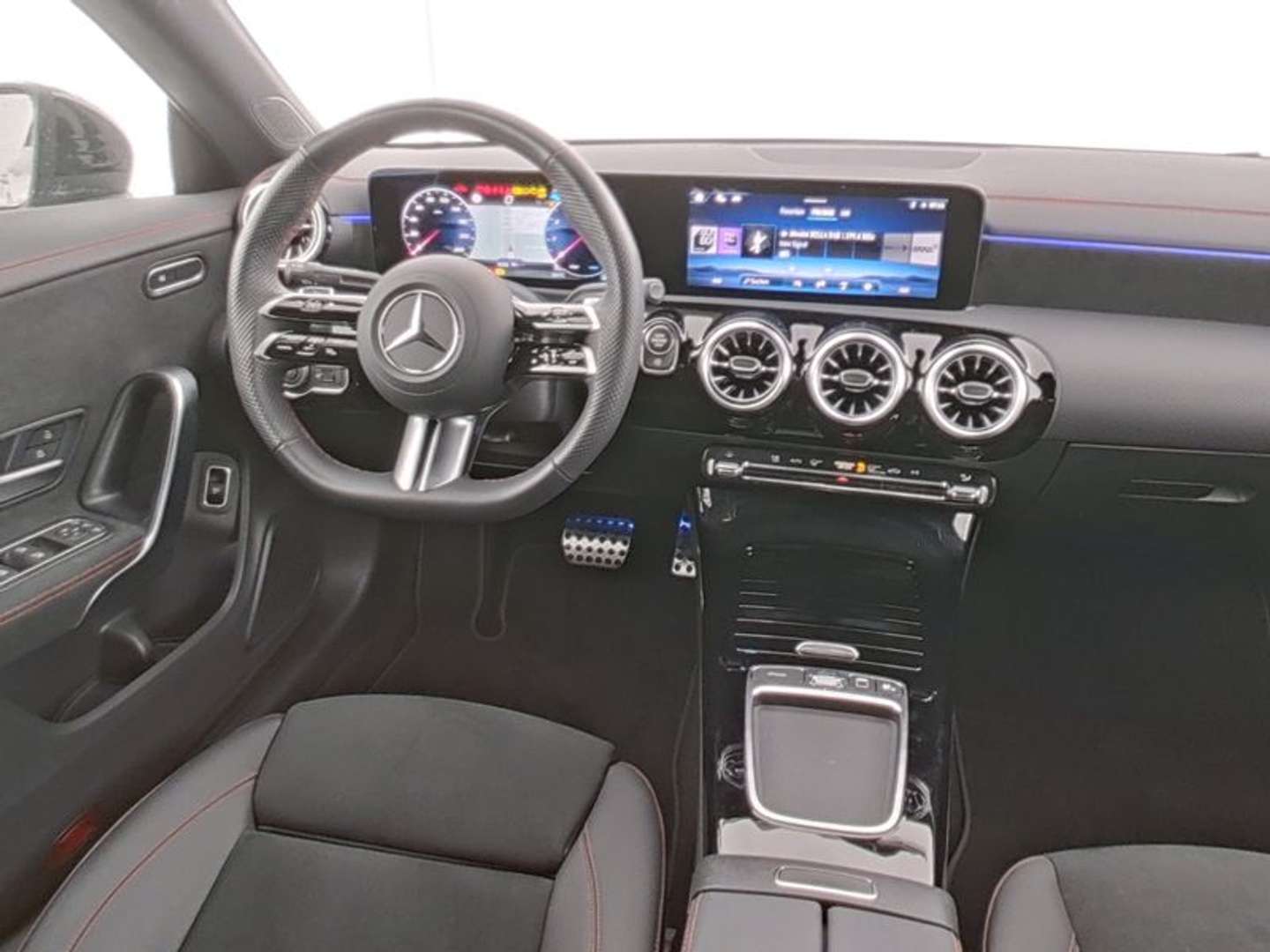 Mercedes CLA 200 AMG-Line - 2024 - Joinsteer - #4