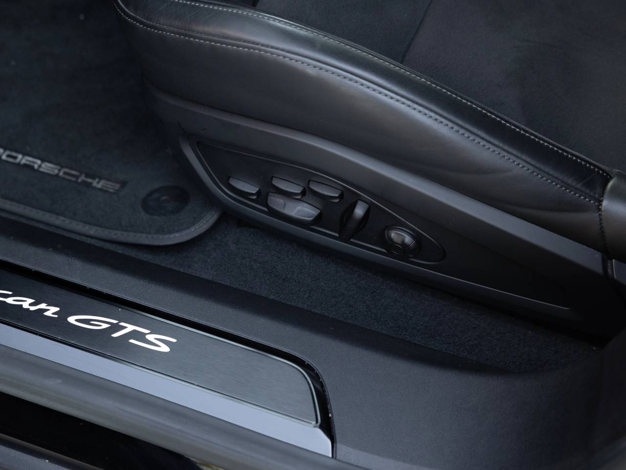 Porsche Taycan GTS Sport Turismo - 2022 - Joinsteer - #18