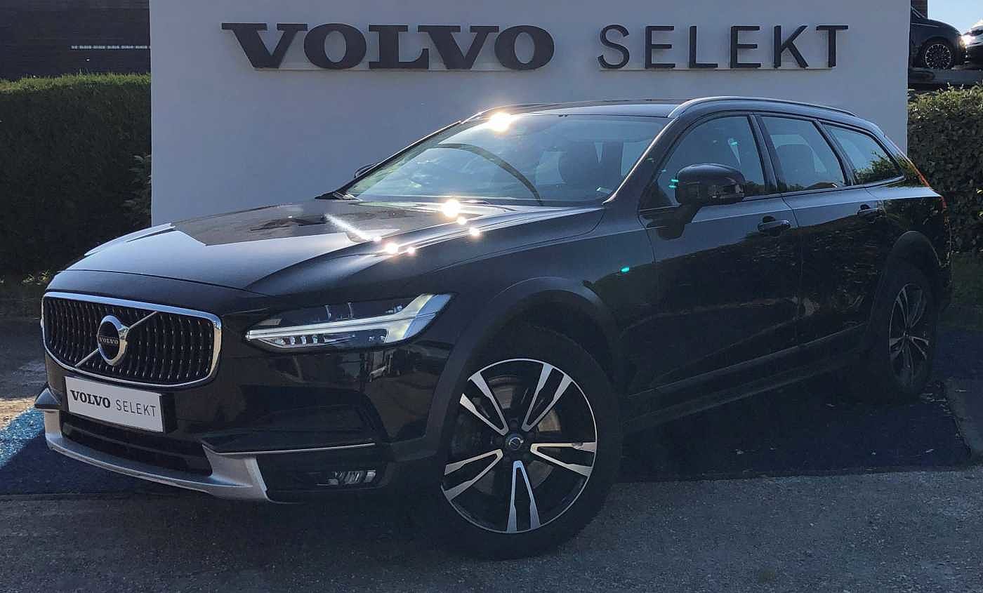 Volvo V90 Cross Country Pro D4 - 2019 - Joinsteer - #1