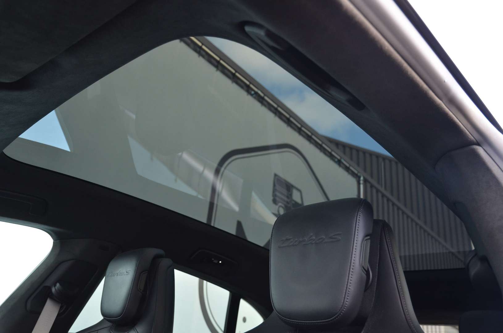 Porsche Taycan Turbo S Cross Turismo - 2022 - Joinsteer - #11