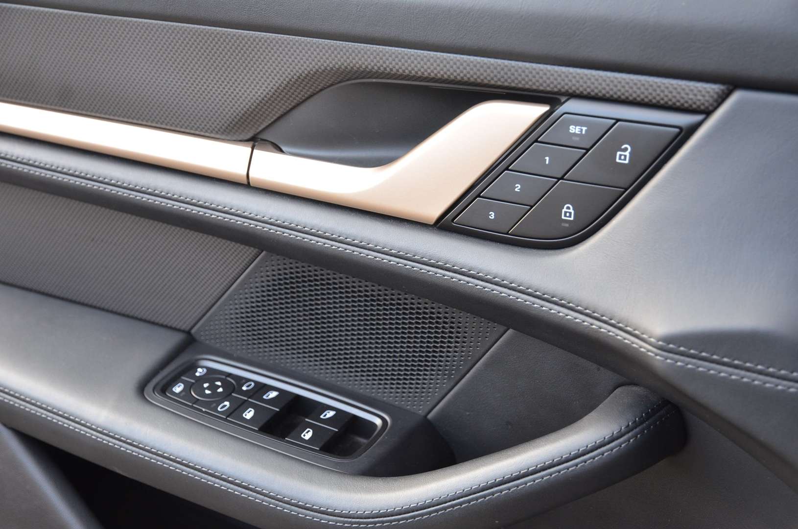 Porsche Taycan Turbo S Cross Turismo - 2022 - Joinsteer - #12