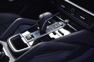 Porsche Cayenne III E-Hybrid Edition Platinum — photo 24