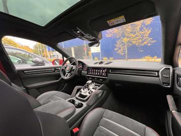 Porsche Cayenne III GTS — photo 23