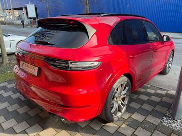 Porsche Cayenne III GTS — photo 26