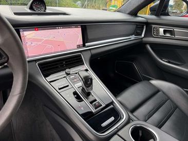 Porsche Panamera II GTS Coupé — photo 14