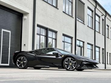 Ferrari SF90 Spider — photo 4