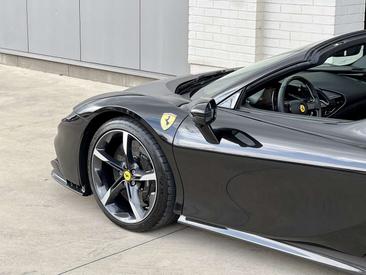 Ferrari SF90 Spider — photo 10