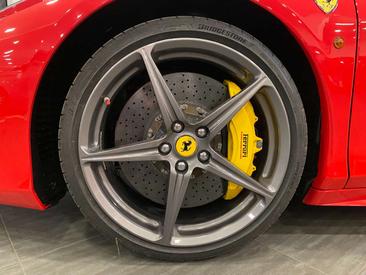 Ferrari 458 Italia — photo 9