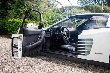 Ferrari Testarossa — photo 10