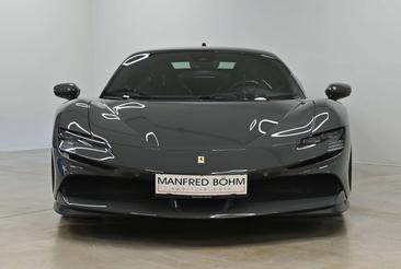 Ferrari SF90 Stradale — photo 12