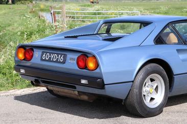 Ferrari 308 GTB — photo 11