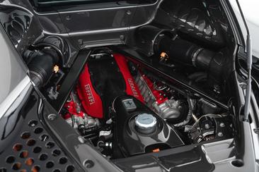 Ferrari SF90 Stradale — photo 28