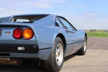 Ferrari 308 GTB — photo 41