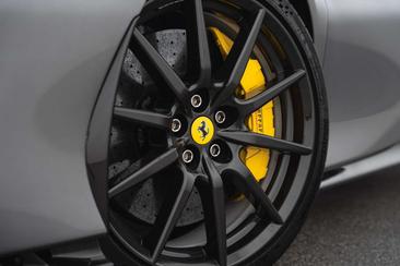 Ferrari SF90 Stradale — photo 44