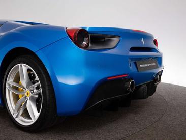 Ferrari 488 Spider — photo 17