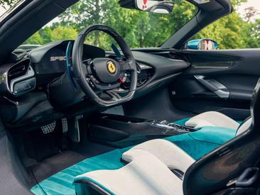 Ferrari SF90 Spider — photo 8