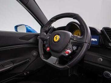 Ferrari 488 Spider — photo 23
