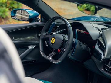Ferrari SF90 Spider — photo 26