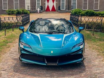 Ferrari SF90 Spider — photo 44