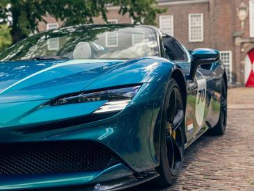 Ferrari SF90 Spider — photo 45