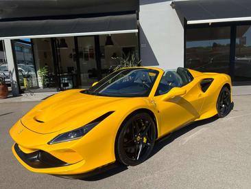 Ferrari F8 Spider — photo 17