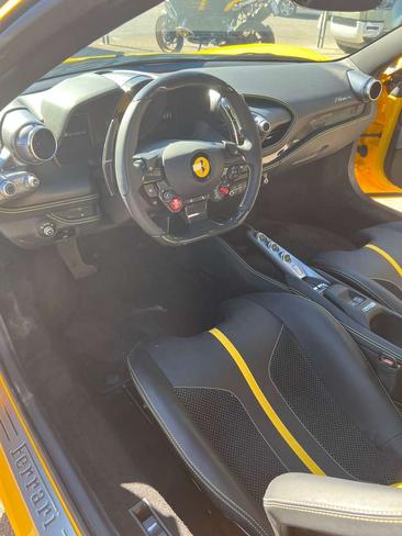 Ferrari F8 Spider — photo 18