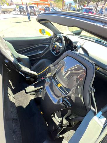Ferrari F8 Spider — photo 21