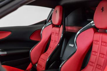 Ferrari SF90 Stradale — photo 21