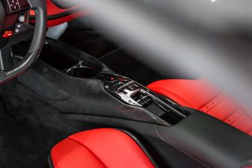 Ferrari SF90 Stradale — photo 24