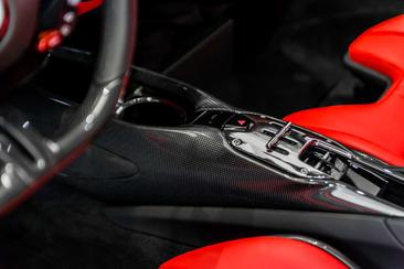 Ferrari SF90 Stradale — photo 25