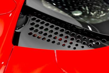 Ferrari SF90 Stradale — photo 32