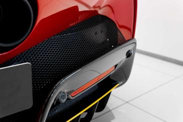 Ferrari SF90 Stradale — photo 39