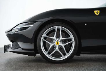 Ferrari Roma Spider — photo 8