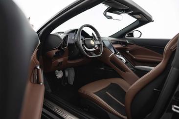 Ferrari Roma Spider — photo 14