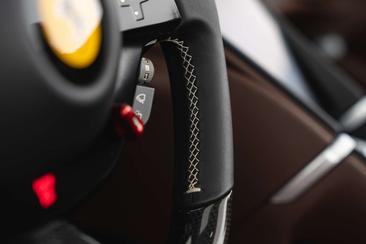 Ferrari Roma Spider — photo 37
