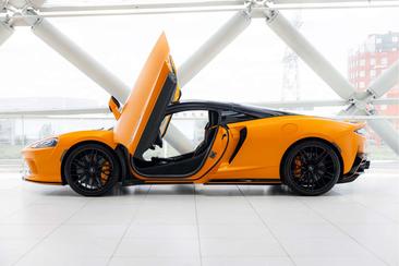 McLaren GT 4.0 V8 — photo 14