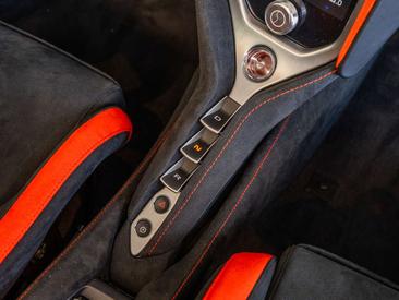 McLaren 750S Performance — photo 25