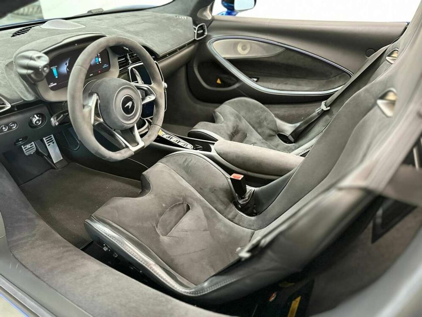 McLaren Artura Spider Volcano Blue - 2024 - Joinsteer - #9