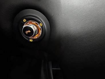 McLaren MP4-12C Spider MSO — photo 41