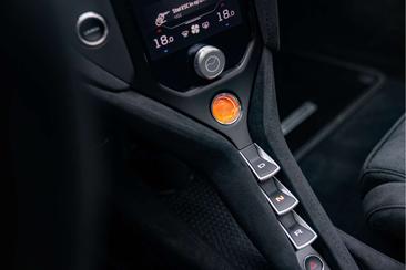 McLaren 750S Spider 4.0 V8 Full Carbon — photo 25