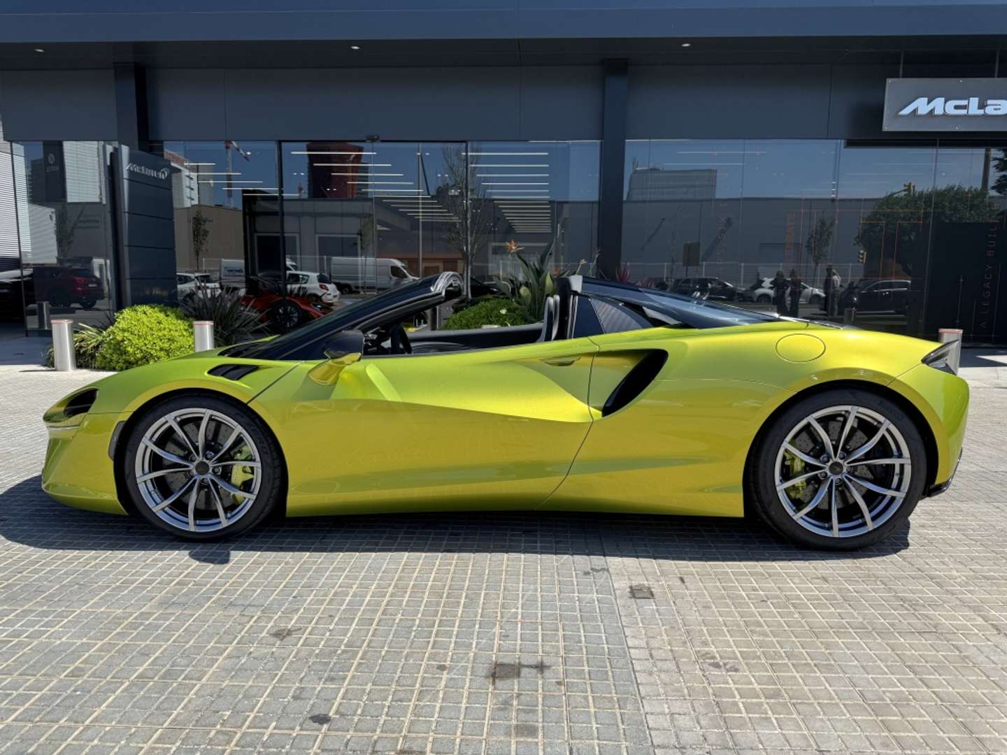 McLaren Artura Descapotable - 2025 - Joinsteer - #4