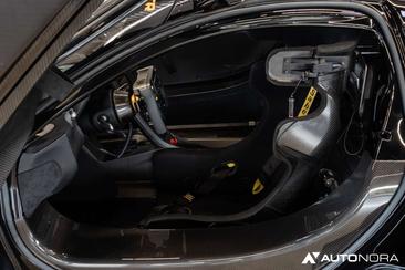 McLaren P1 GTR — photo 21