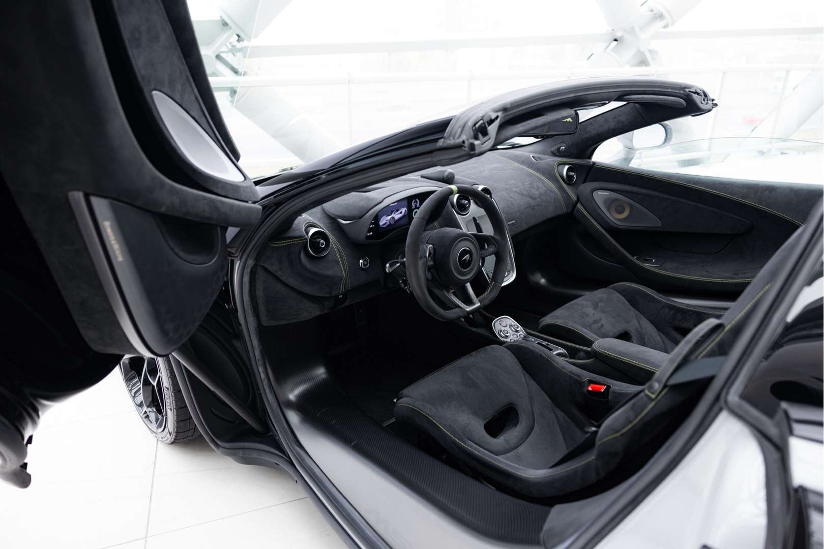 McLaren 600LT Spider 3.8 V8 MSO Dove Grey - 2021 - Joinsteer - #4