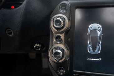 McLaren 720S Performance — photo 17