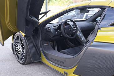 McLaren 675LT Spider — photo 12