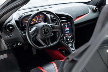 McLaren 720S 4.0 V8 Performance — photo 14